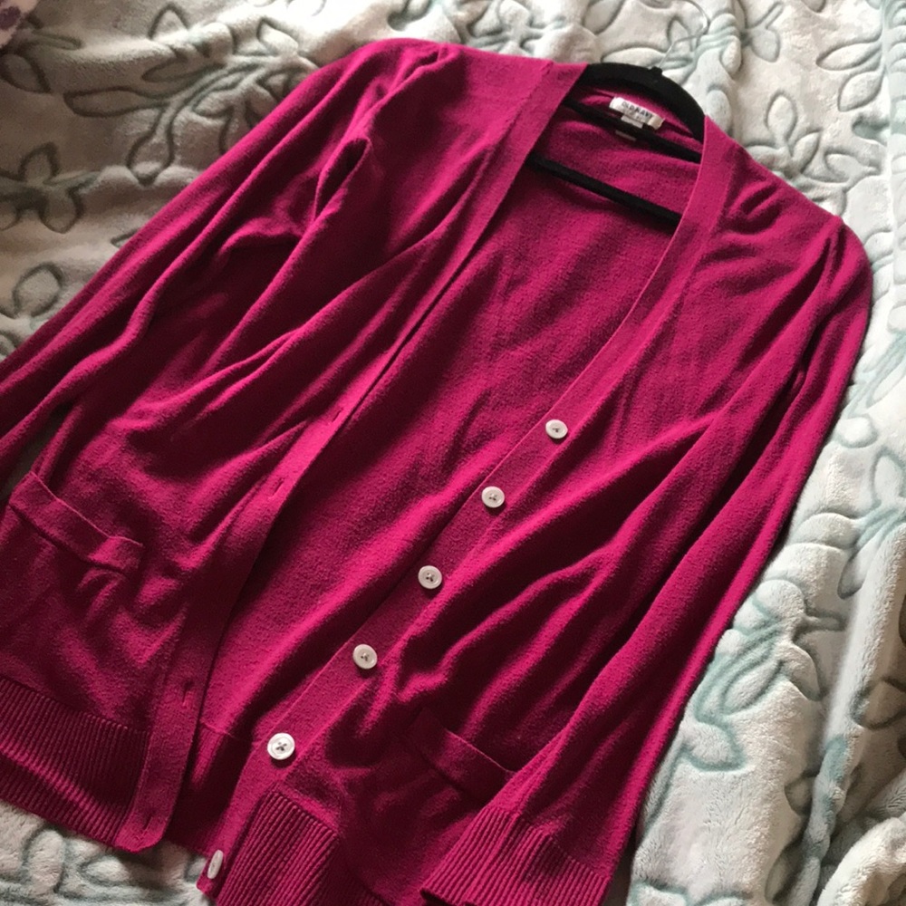 Old Navy sweater